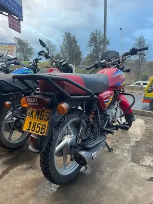 Bajaj Boxer 125 2025 Red