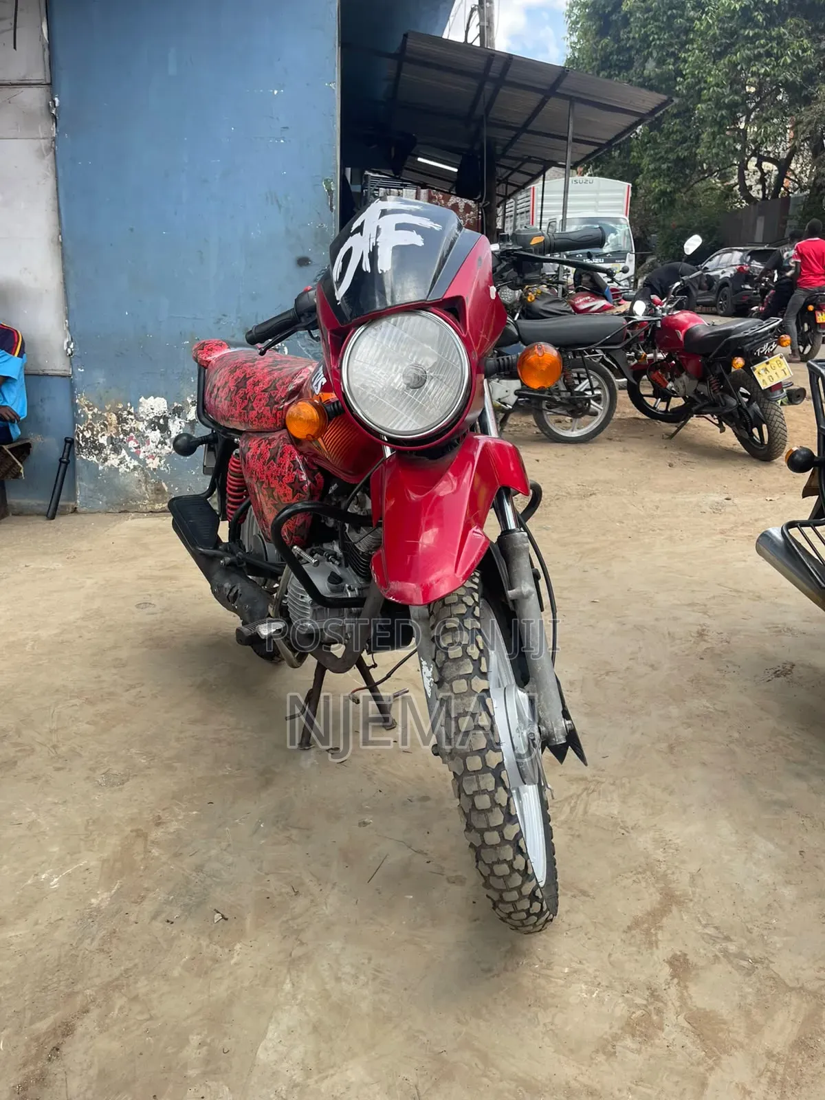 TVS HLX Plus ES 2024 Red