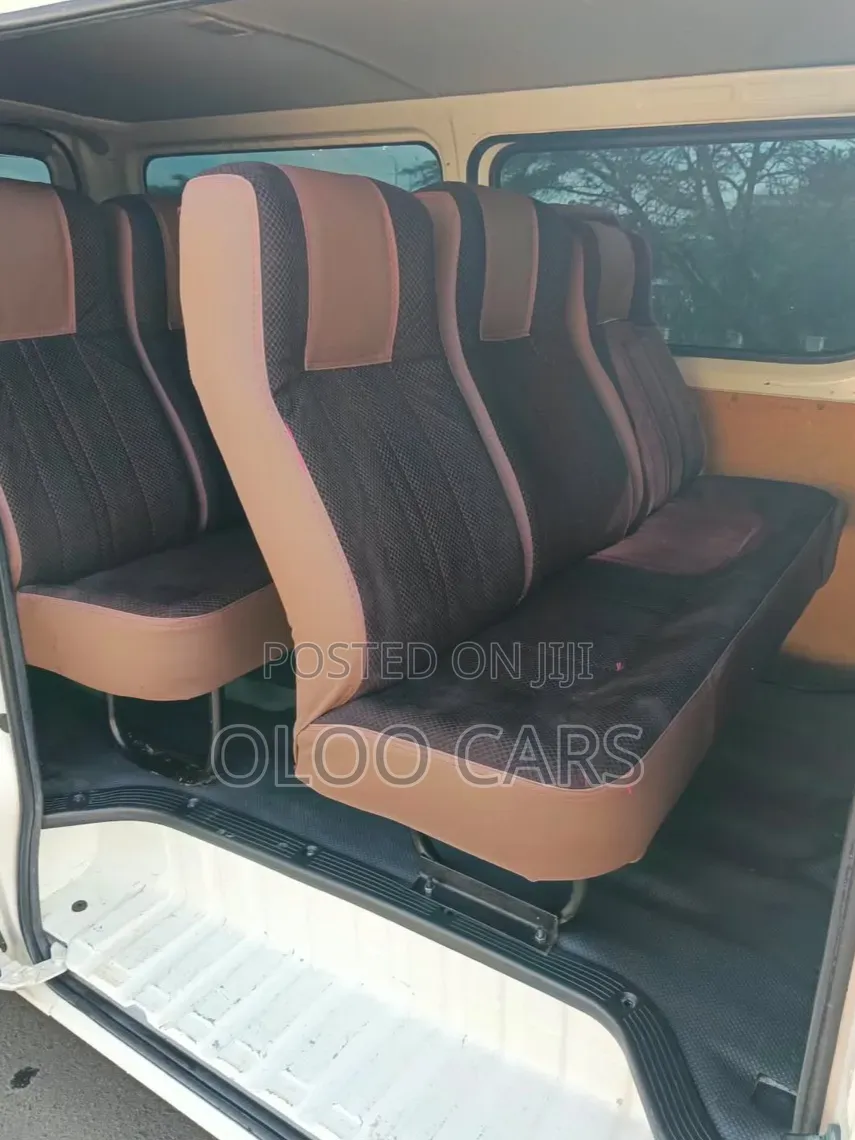 Toyota HiAce 2019 White
