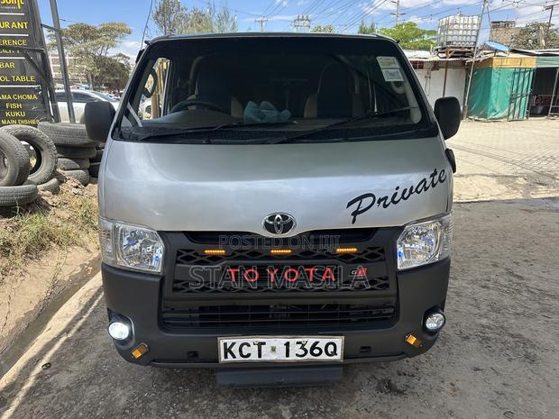 Toyota HiAce 2012 Silver - main view