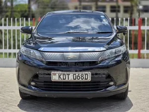 Toyota Harrier 2.0 2017
