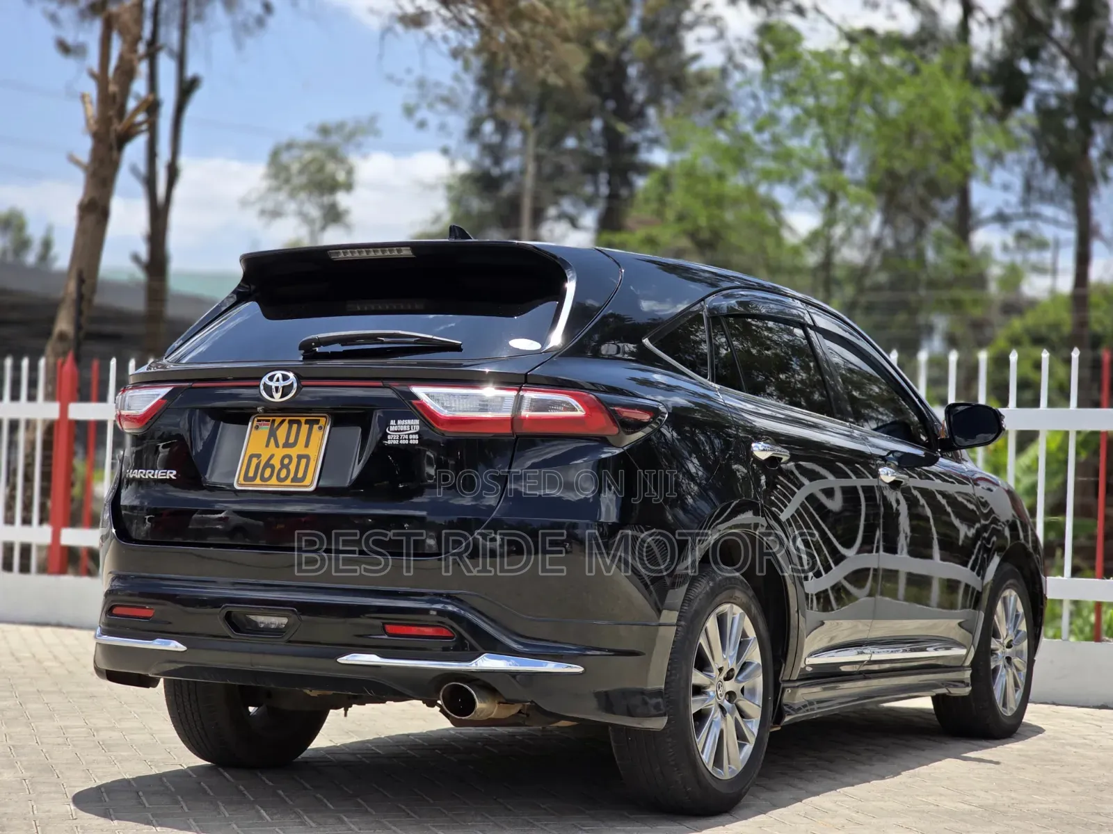 Toyota Harrier 2.0 2017
