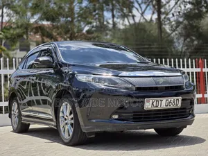 Toyota Harrier 2.0 2017