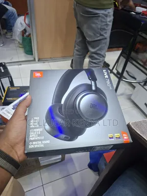 JBL Live 780NC Headphones