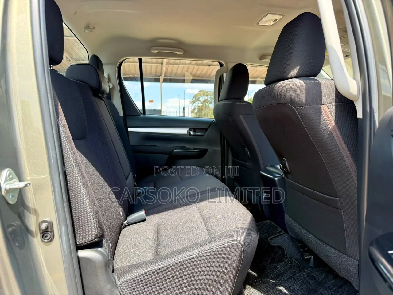 Toyota Hilux 2022 Green