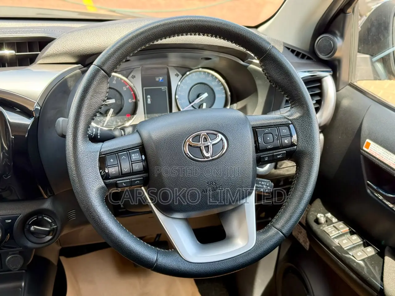 Toyota Hilux 2022 Green