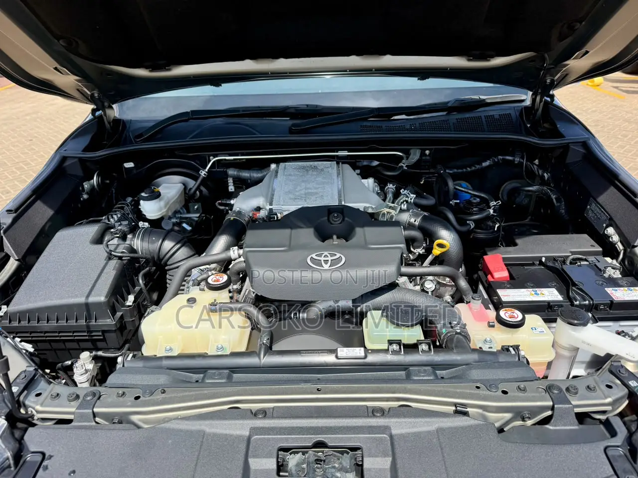 Toyota Hilux 2022 Green
