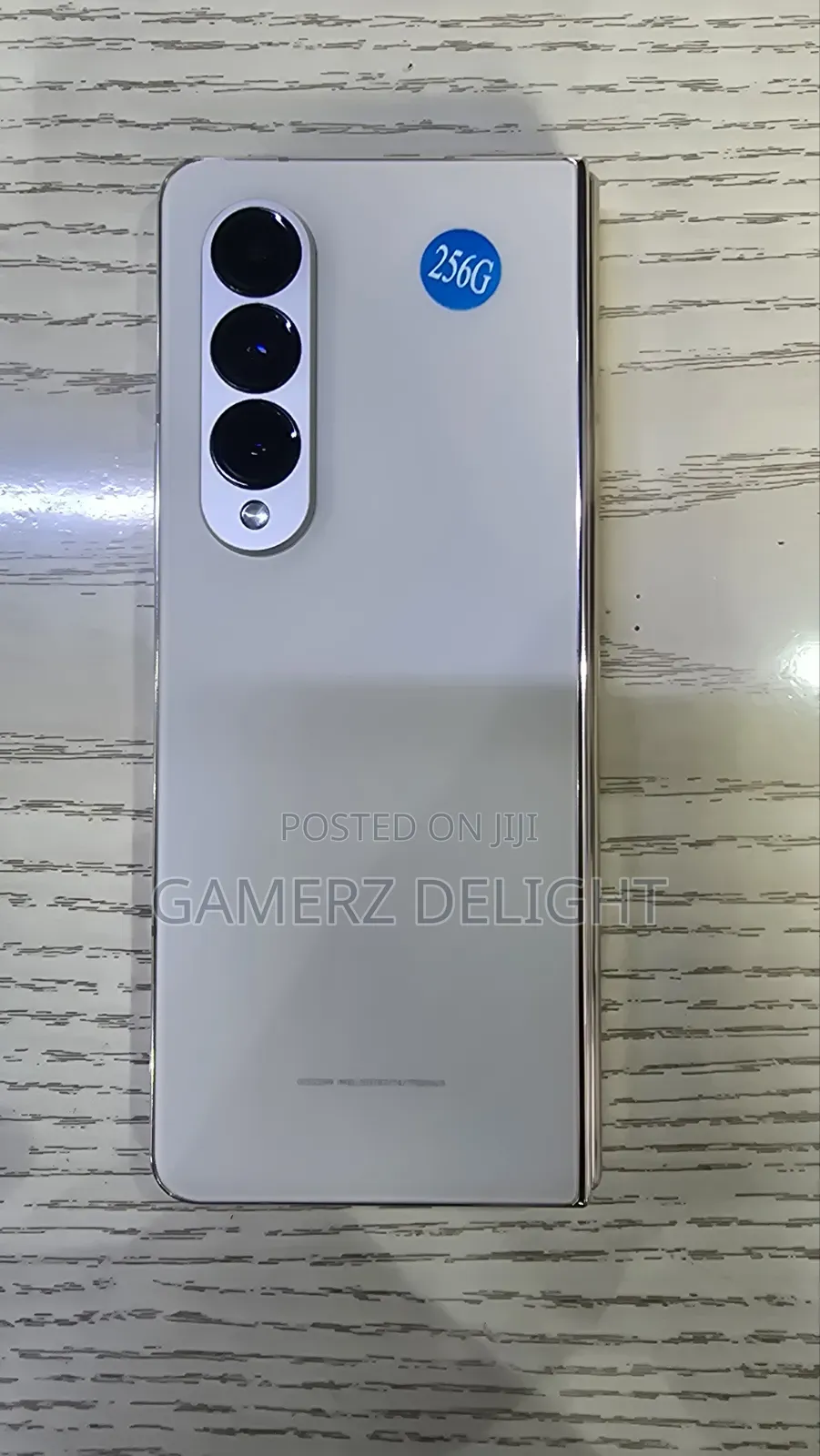 Samsung Z 16 GB Graphite