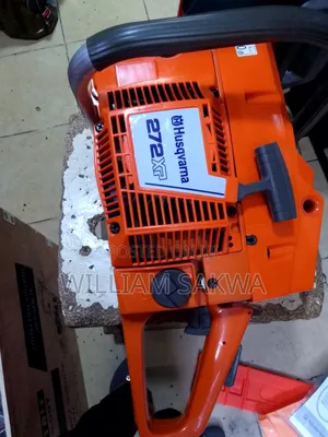 Husqvarna 272 Power Saw