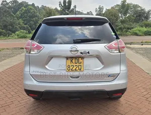 Nissan X-Trail 2.0 Hybrid FWD 2016 Silver
