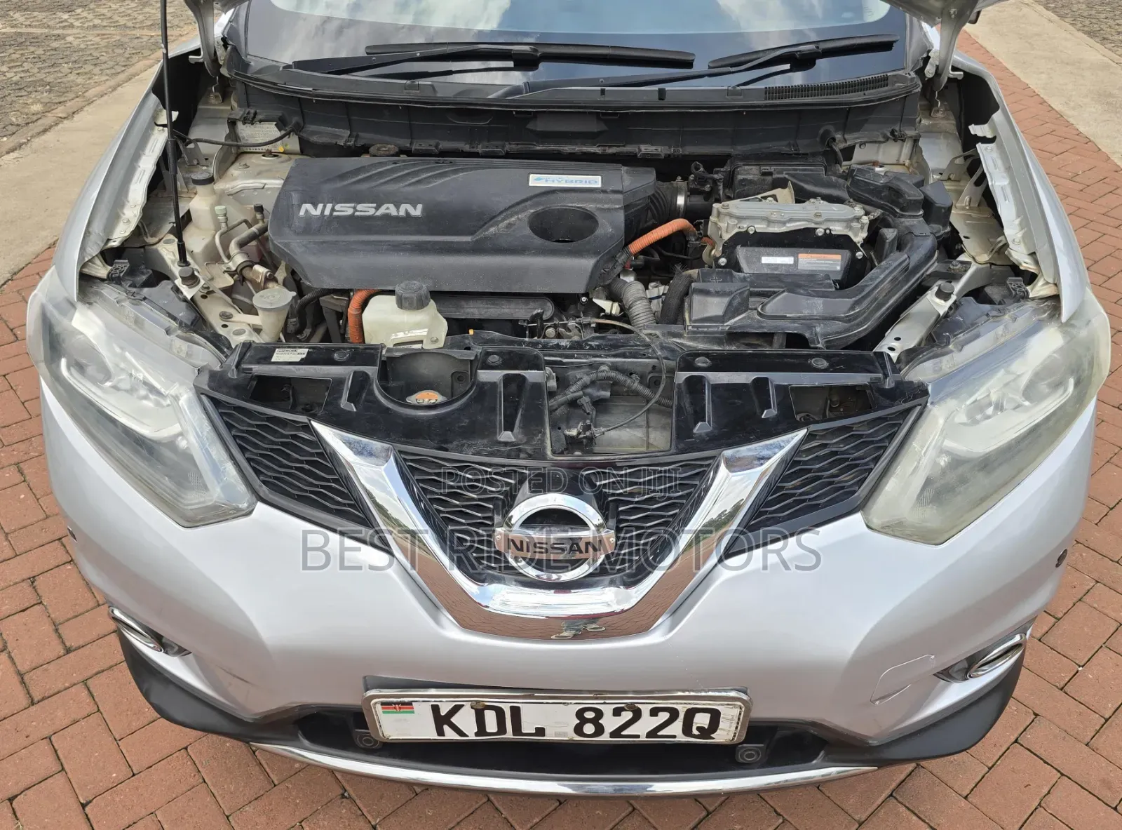 Nissan X-Trail 2.0 Hybrid FWD 2016 Silver