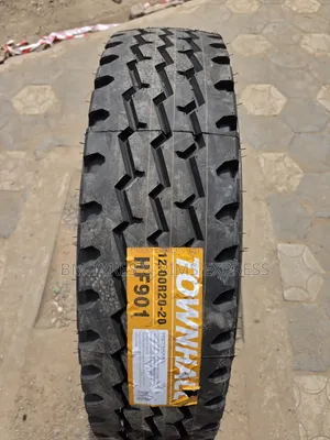 1200 R20 Townhall Tires (Allposition)