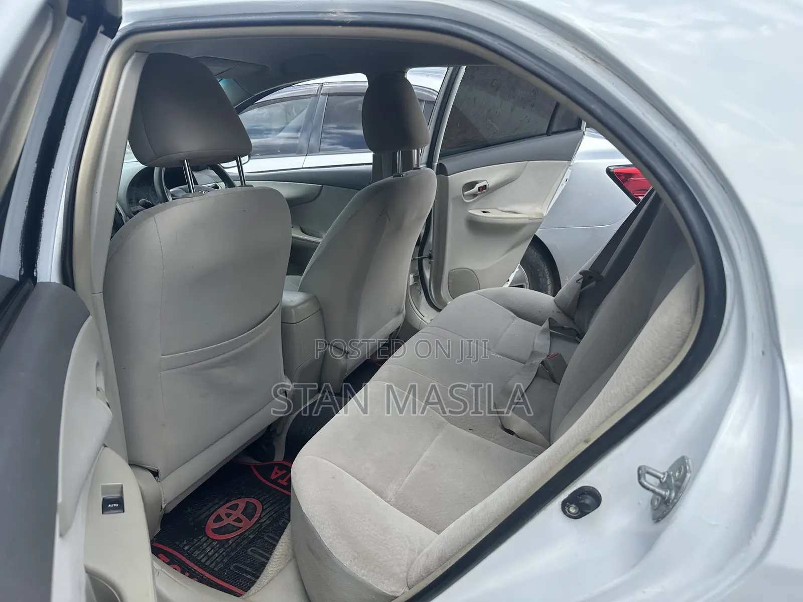 Toyota Axio 1.5 G 2WD 2010 White