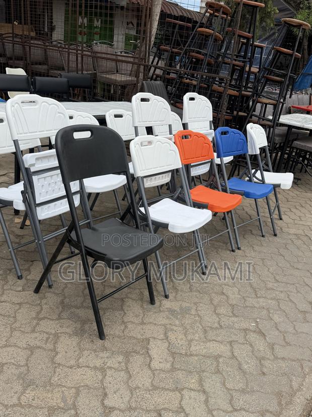 Foldable Chairs