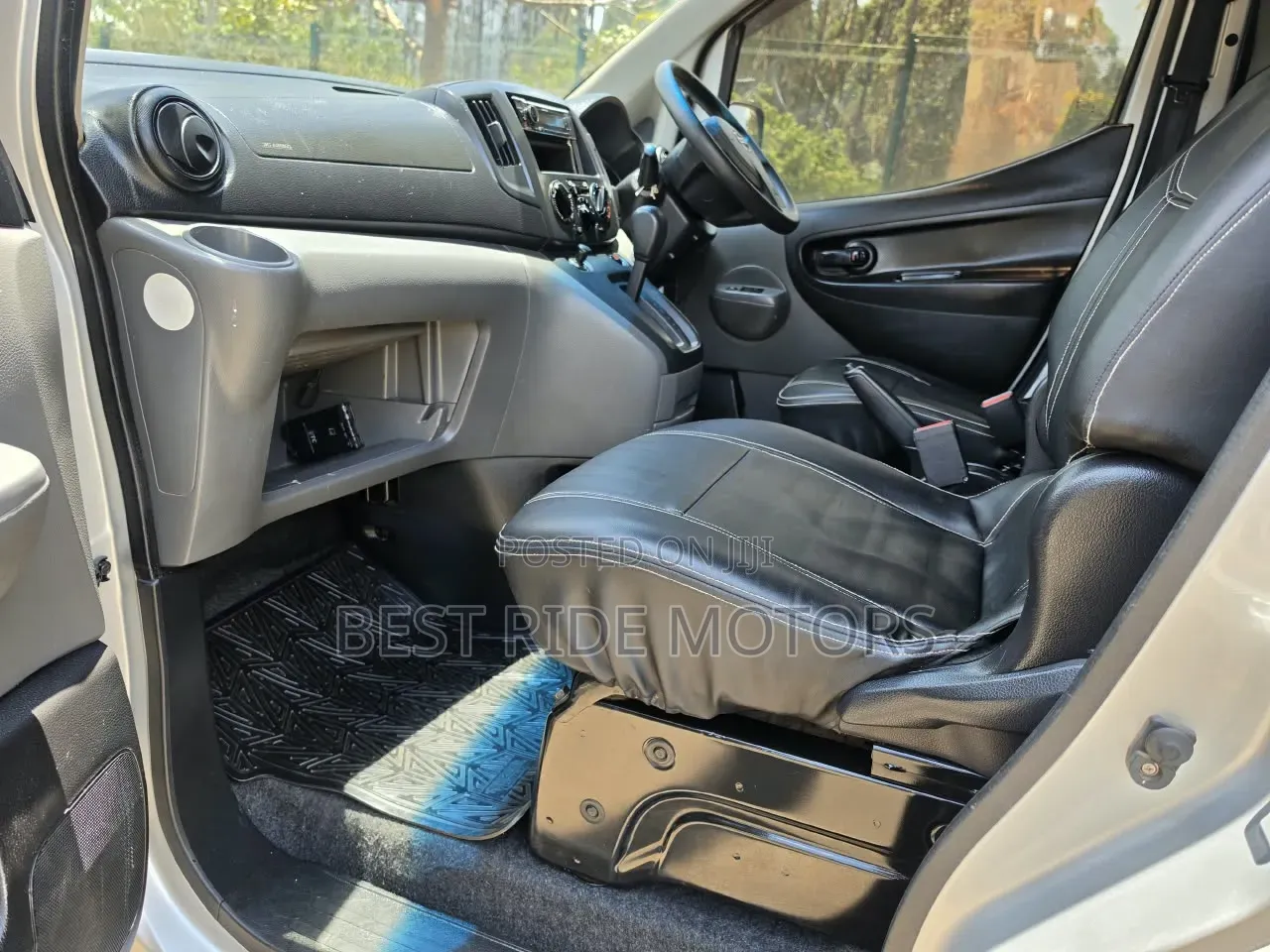 Nissan NV200 2014 Silver
