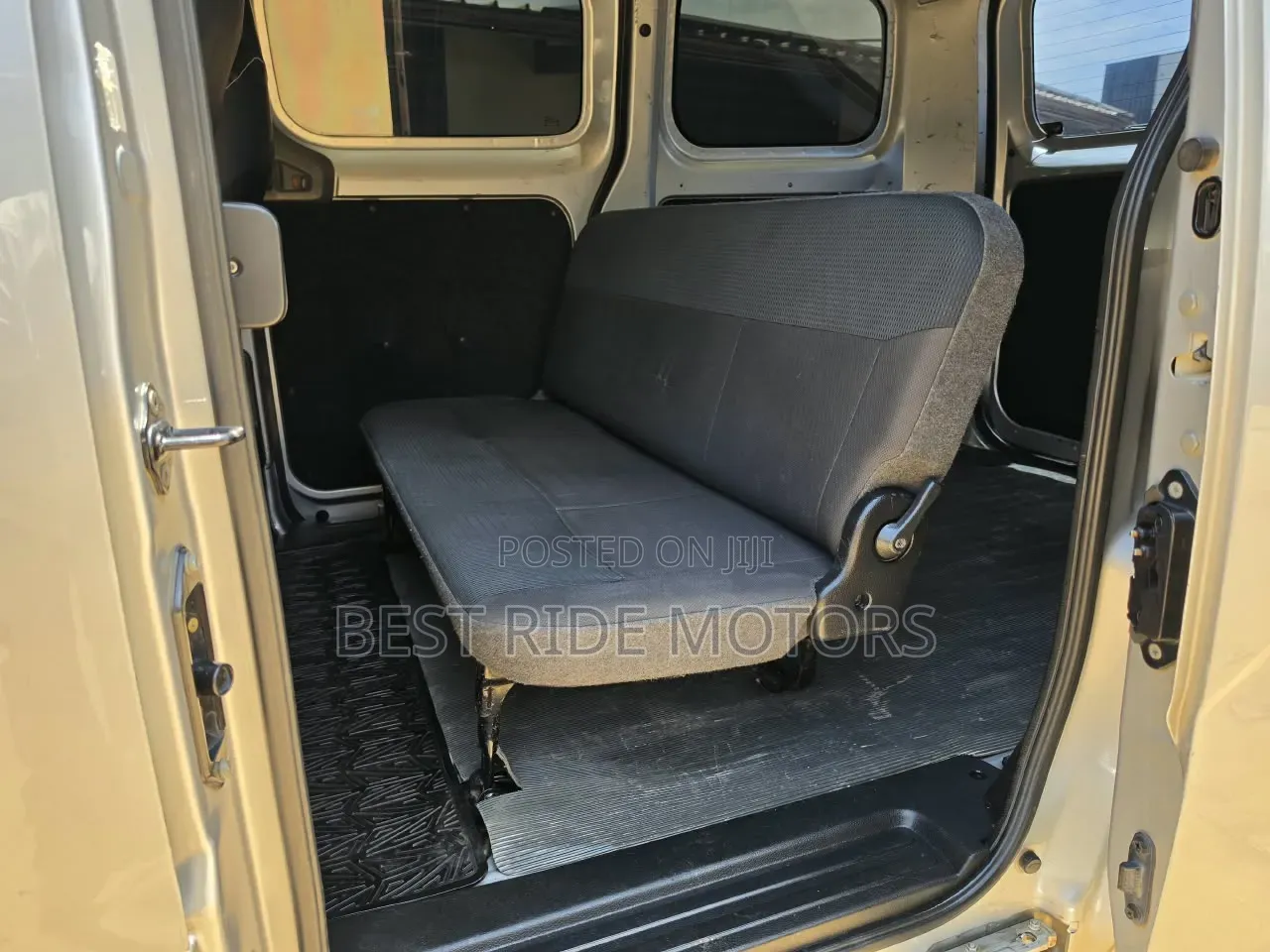 Nissan NV200 2014 Silver