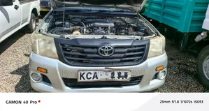 Toyota Hilux 2014 Silver