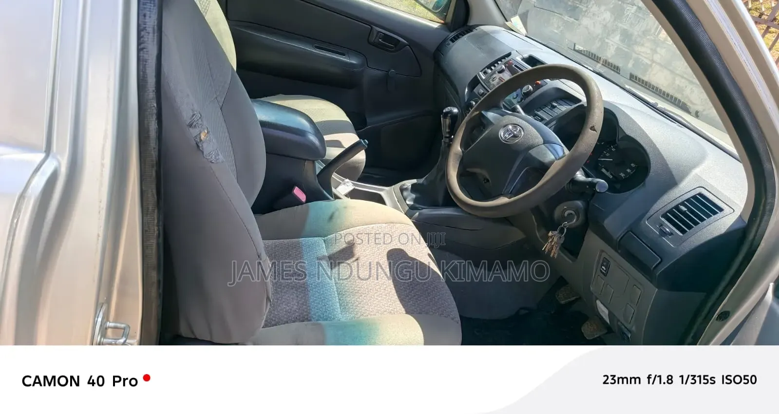 Toyota Hilux 2014 Silver