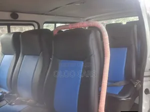Toyota HiAce 2013 White
