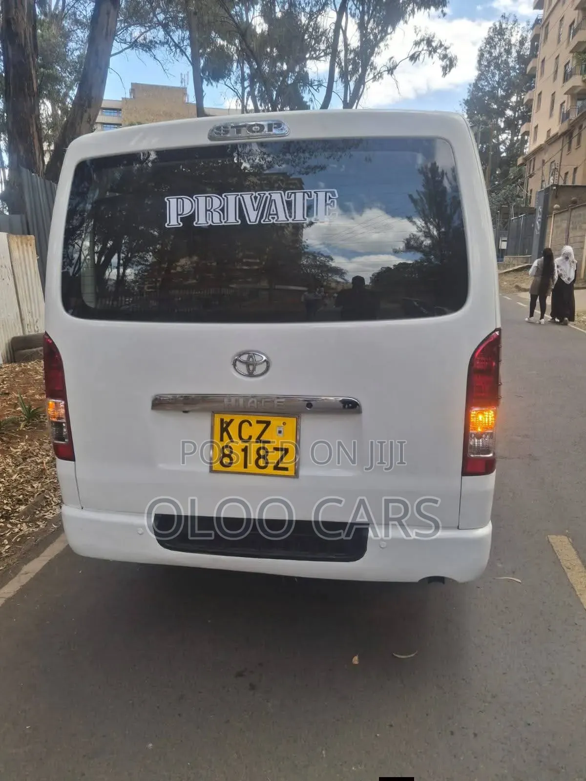 Toyota HiAce 2013 White