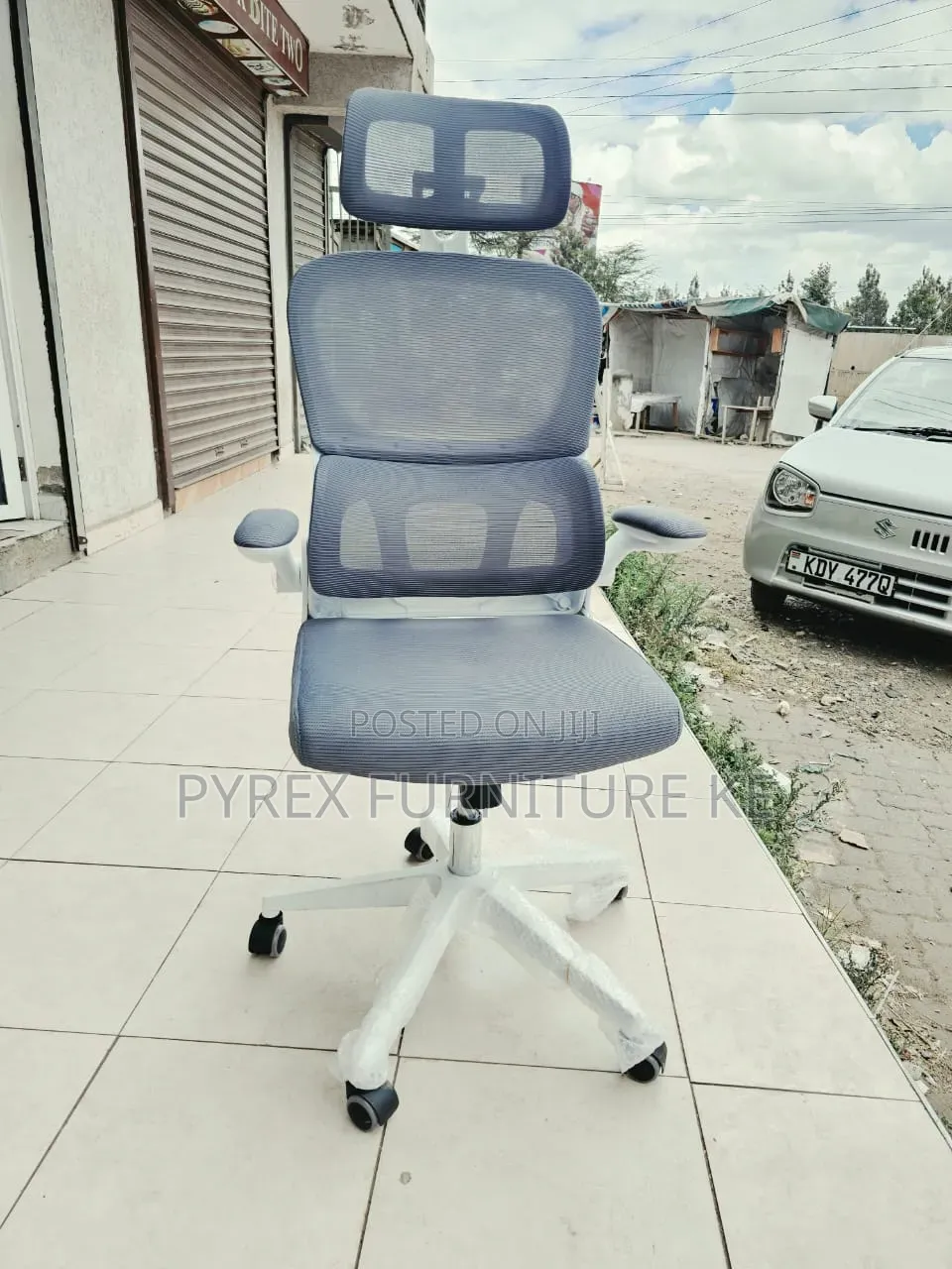 Adjustable Mesh Desk Chair With Lumbar and Headrest