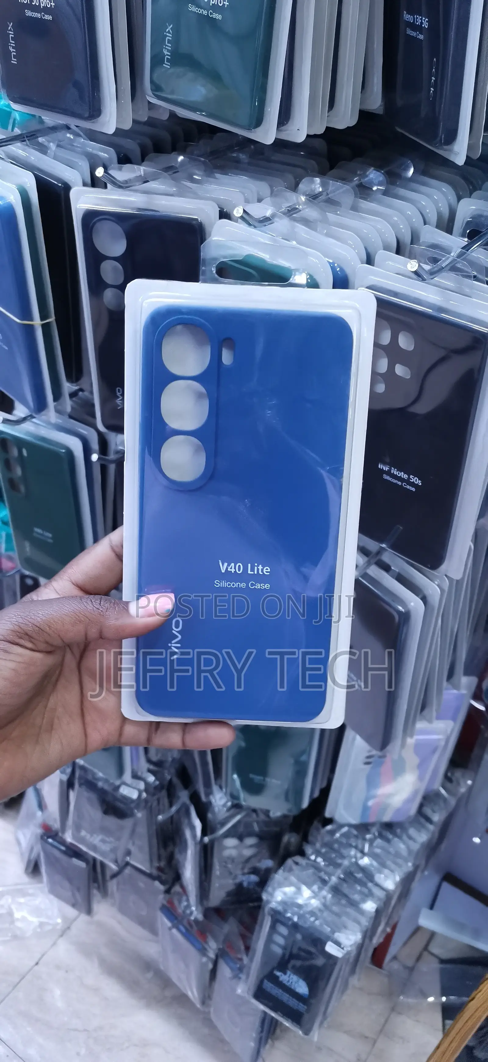 Blue Liquid Silicone Phone Case Designed for the Vivo V40 Lite