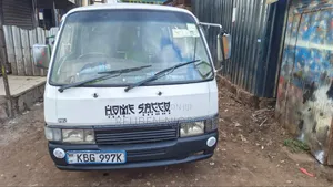 Nissan Caravan (Urvan) 2007 White