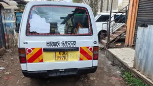 Nissan Caravan (Urvan) 2007 White