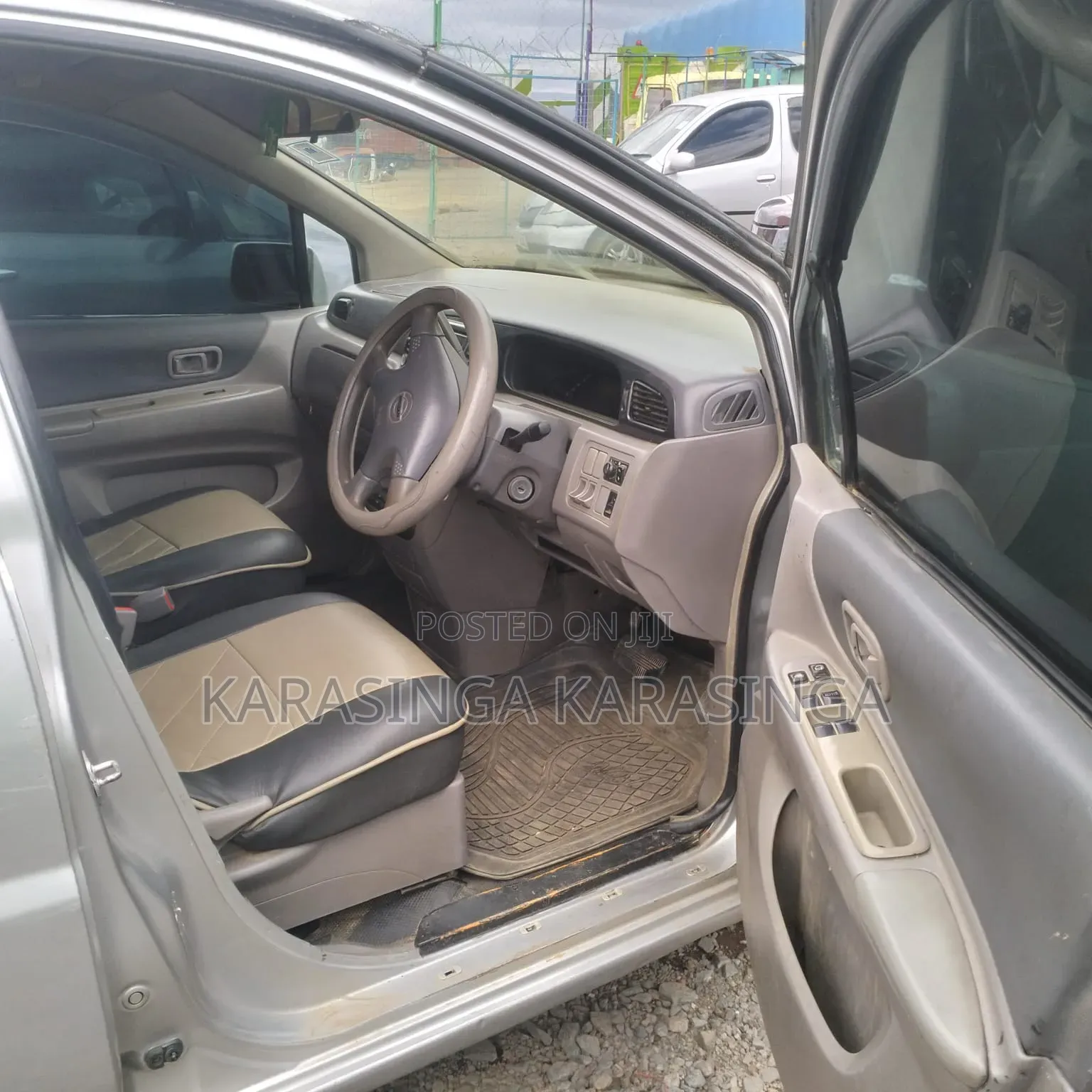 Nissan Liberty 2005 Silver