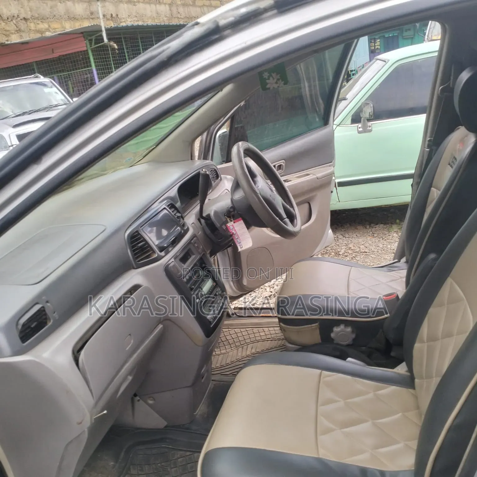 Nissan Liberty 2005 Silver