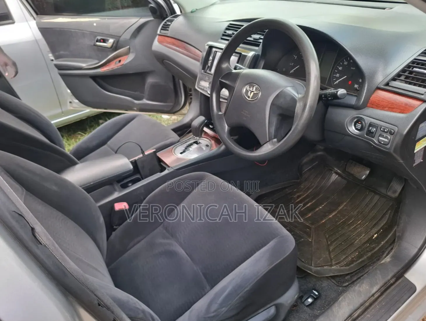 Toyota Allion 2010 Silver
