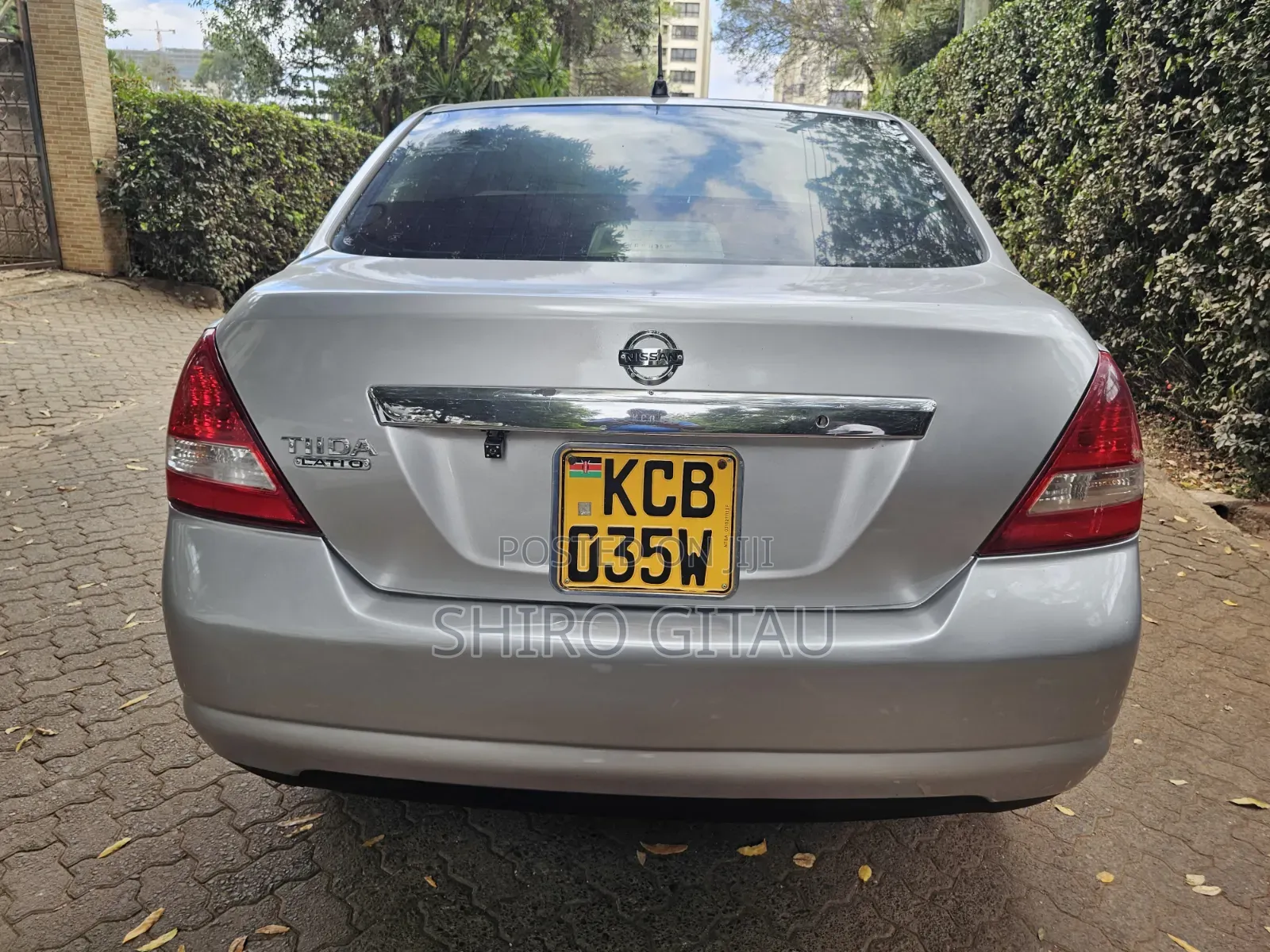 Nissan Tiida 2008 Silver