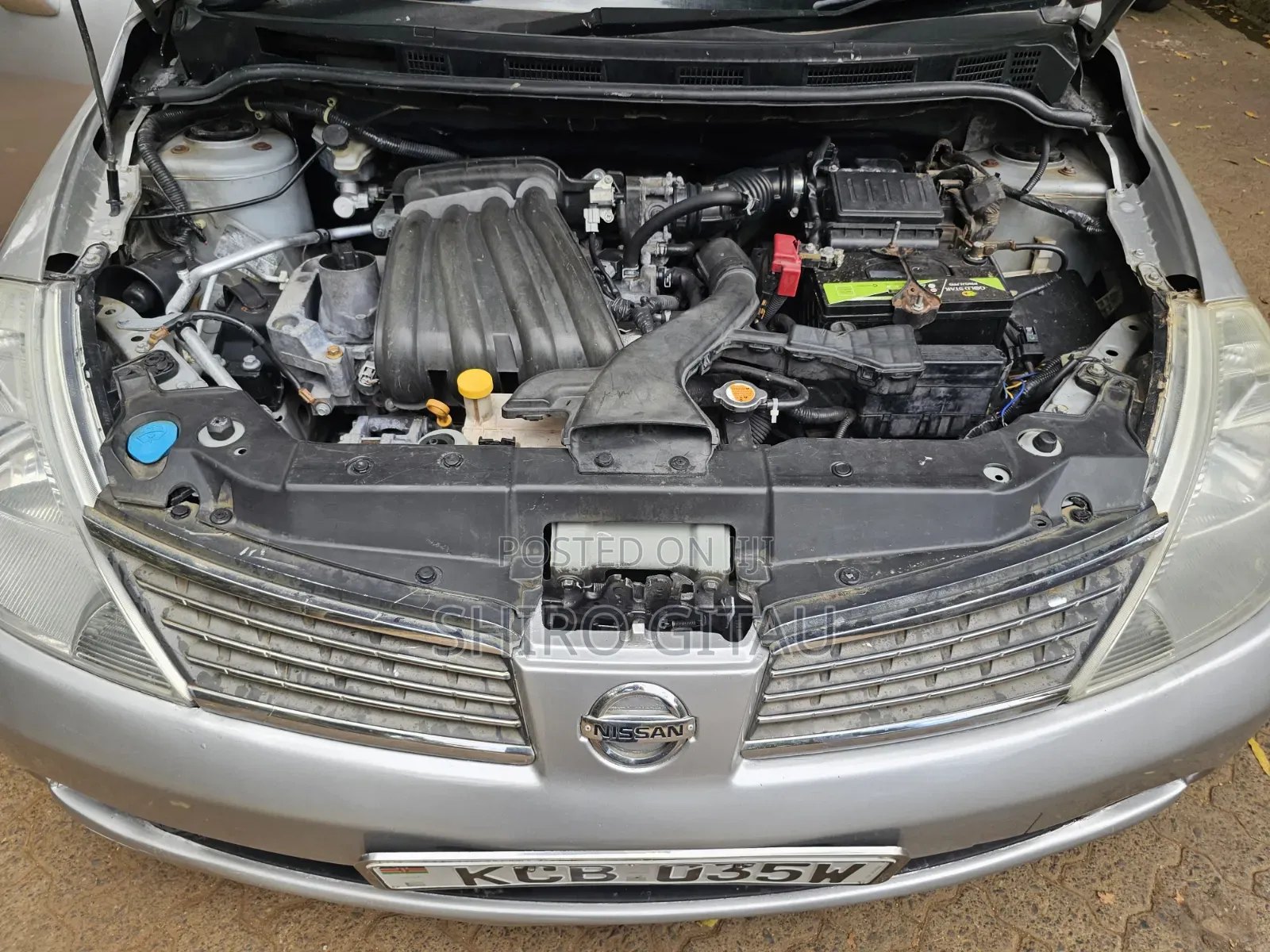 Nissan Tiida 2008 Silver