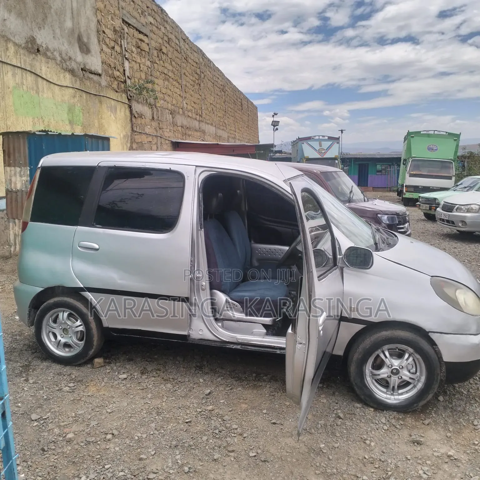 Toyota Fun Cargo 2004 Silver