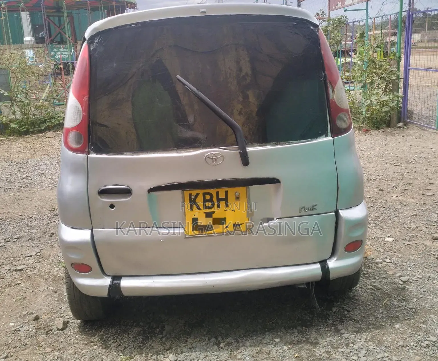 Toyota Fun Cargo 2004 Silver