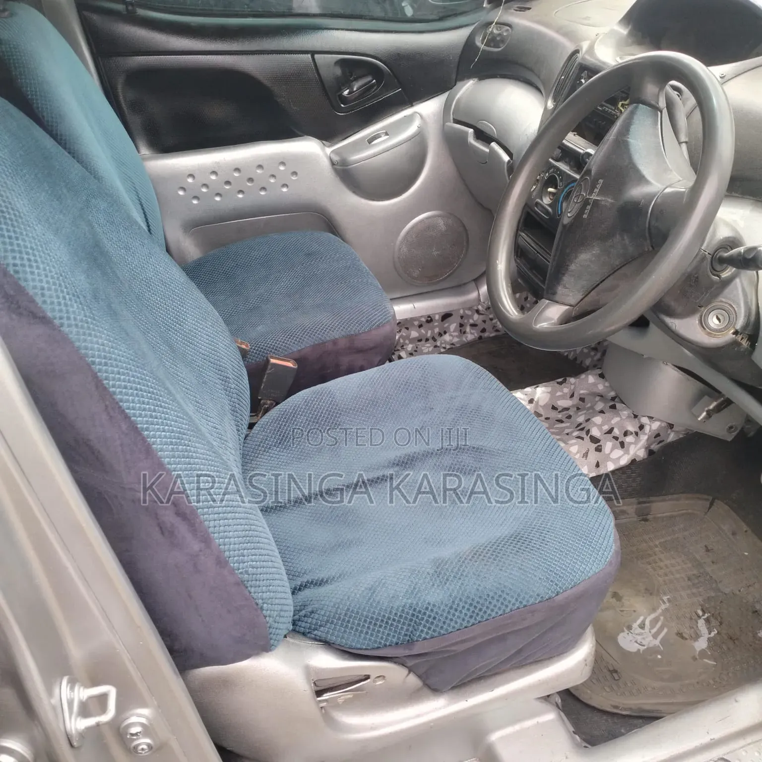 Toyota Fun Cargo 2004 Silver