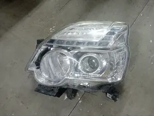 Nissan Trail NT31 Headlight