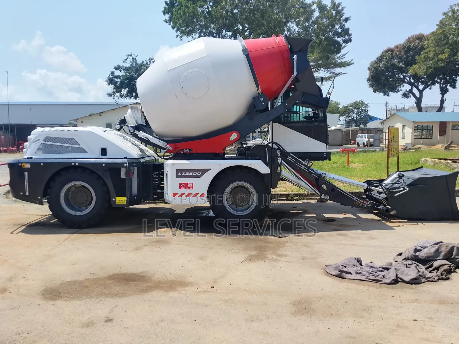 Self Loading Concrete Mixer for Hire 3.5CBM LZ3500 - 3 in 1