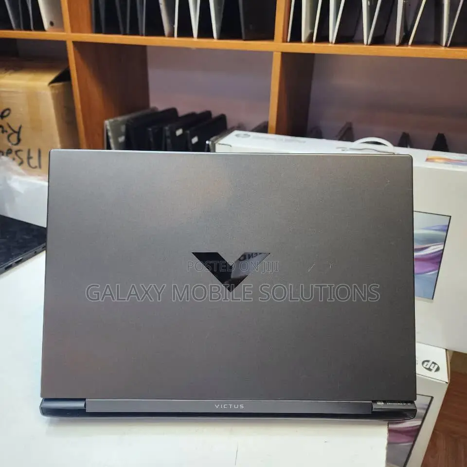 New Laptop HP Victus 15 8GB Intel Core i5 SSD 512GB