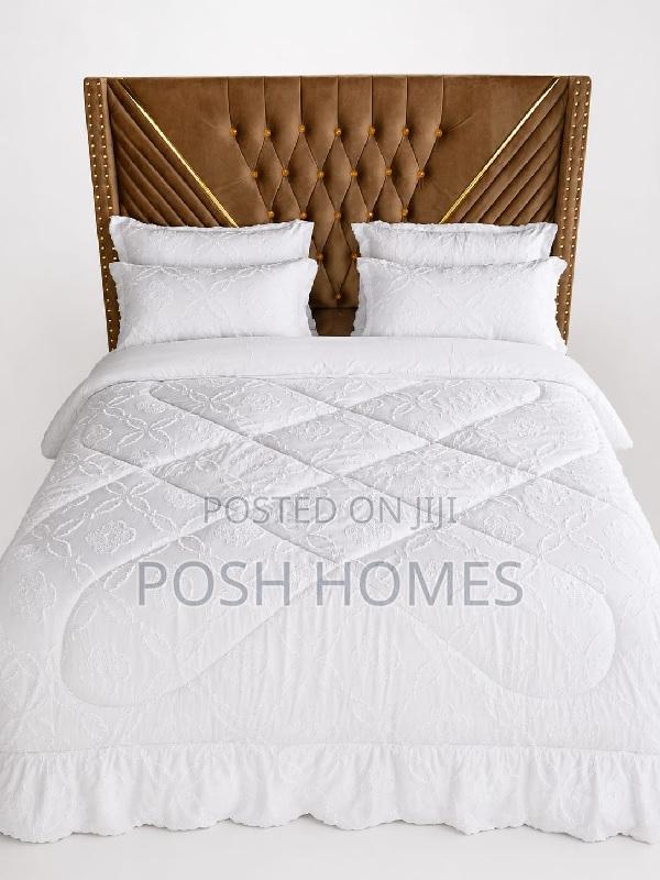 Quality Turfed Duvet Set - main view