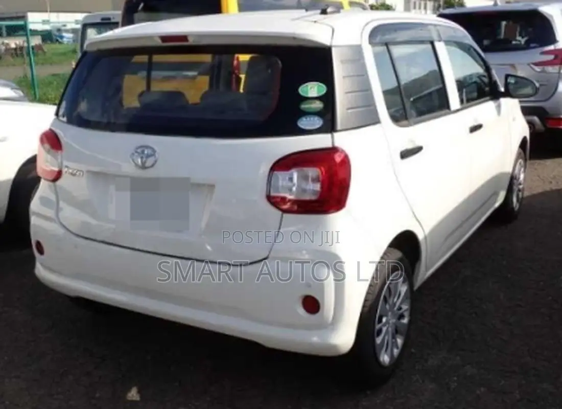 Toyota Passo 2019 White