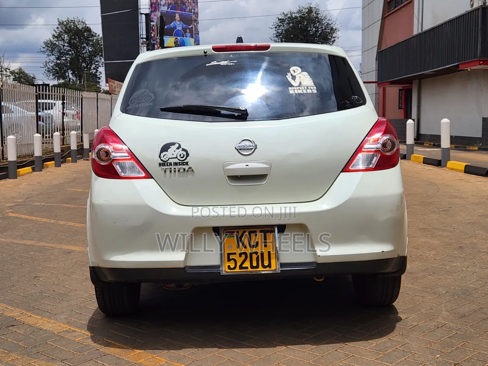 Nissan Tiida 1.5L 16V 2011 White