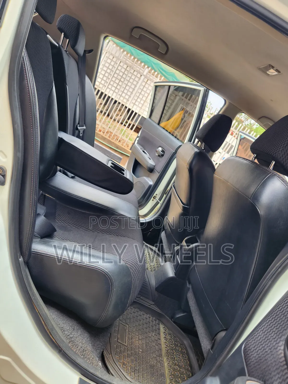 Nissan Tiida 1.5L 16V 2011 White