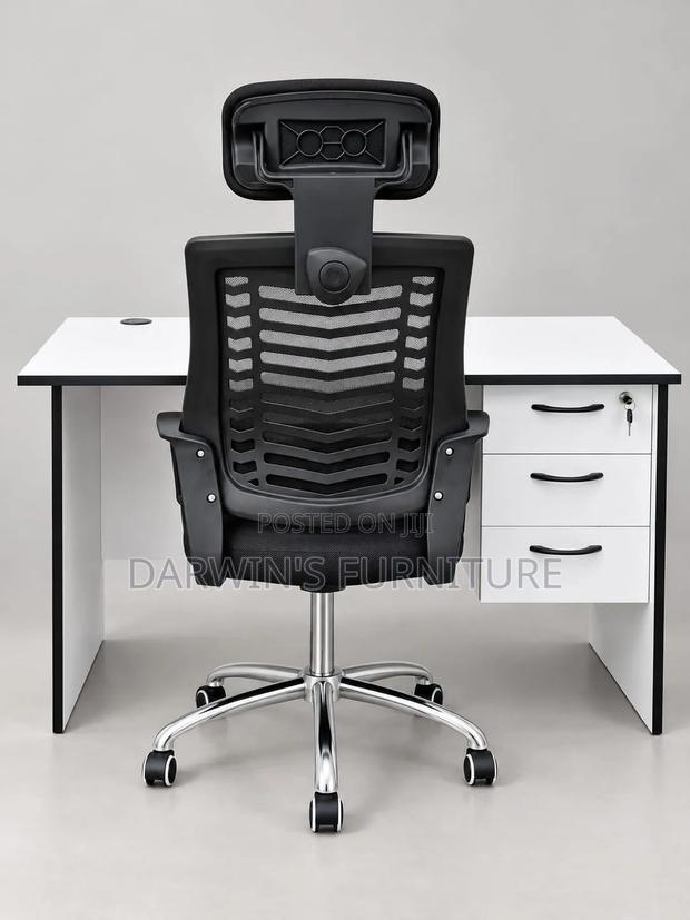 Executive Office Chair and Office Table - thumbnail 2