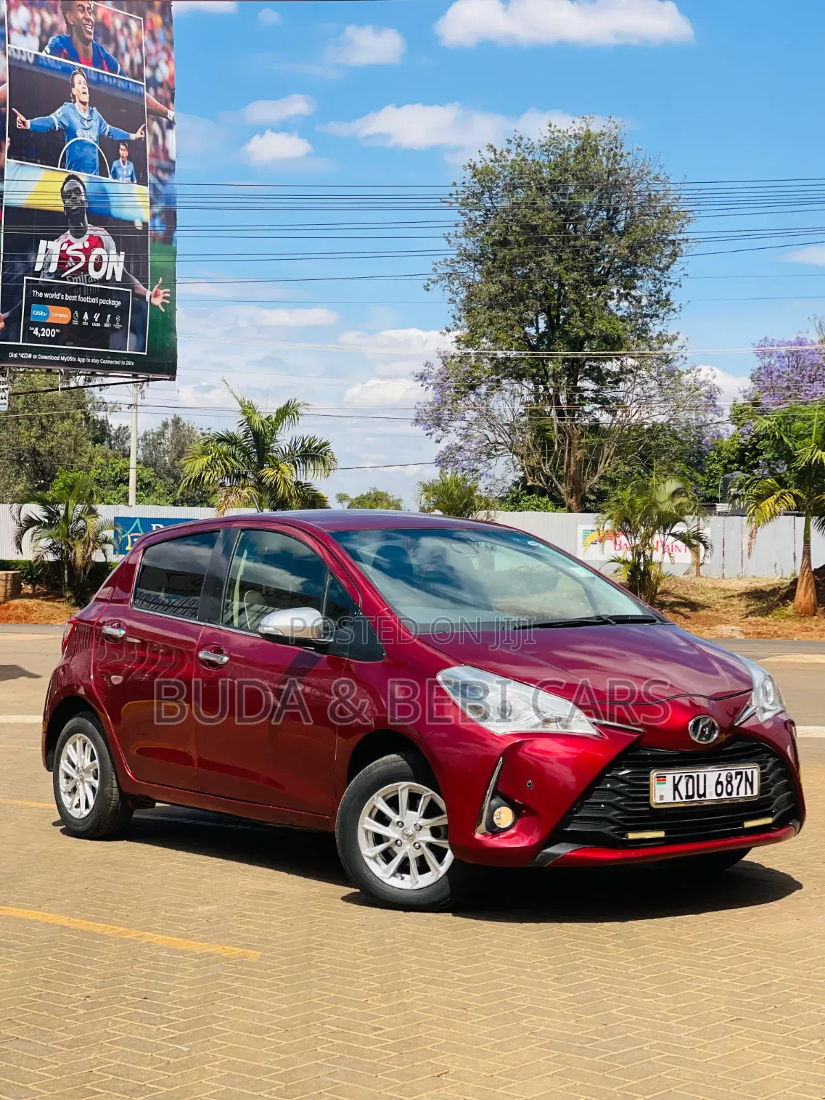 Toyota Vitz 2018 Red