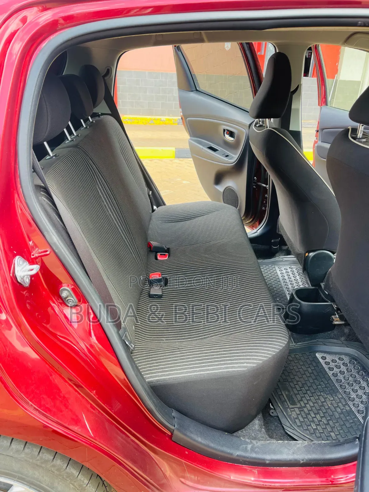 Toyota Vitz 2018 Red
