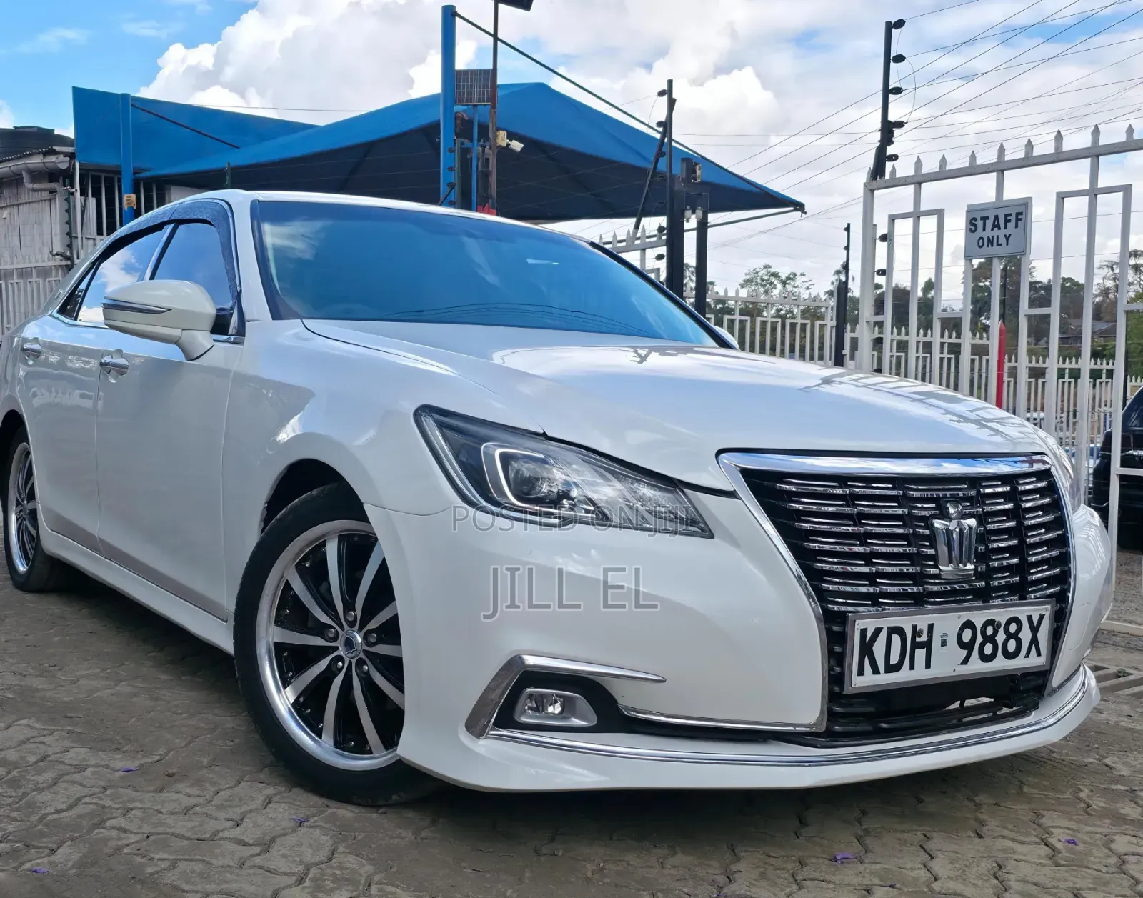 Toyota Crown 2016 White