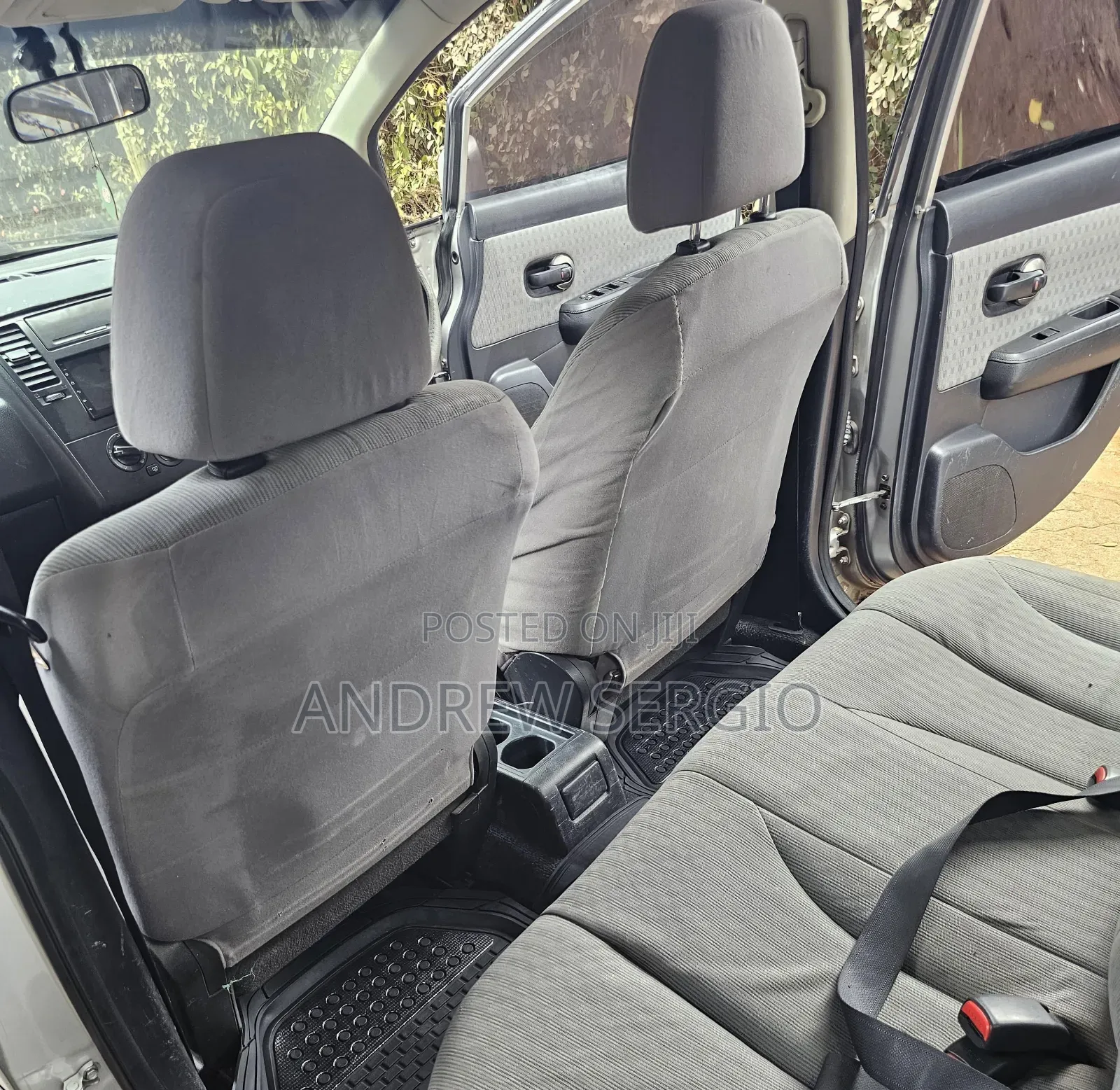 Nissan Tiida 2008 Silver