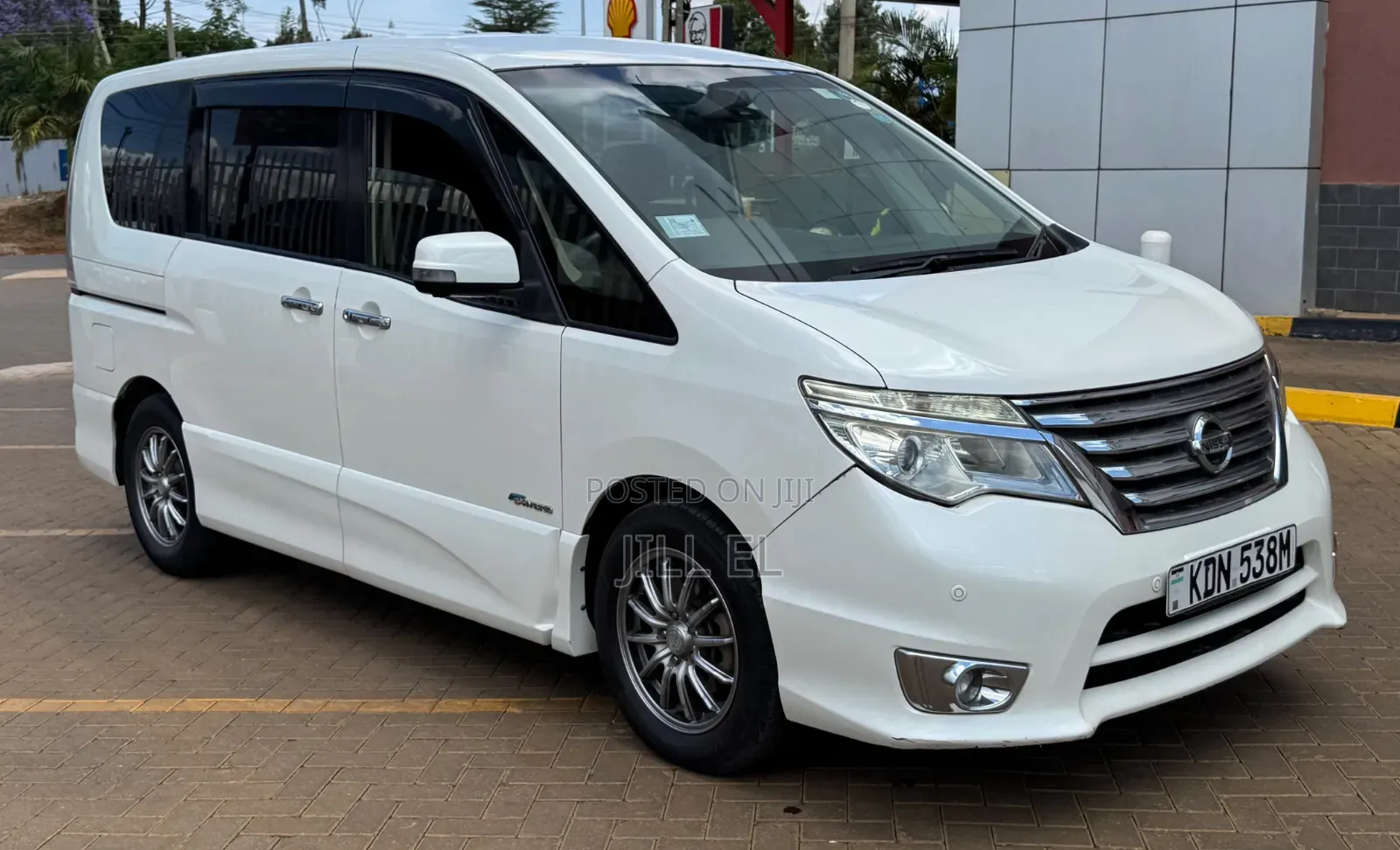 Nissan Serena 2016 White
