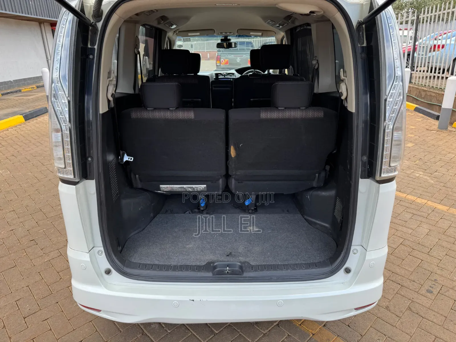 Nissan Serena 2016 White